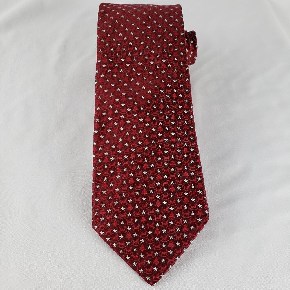 John W. Nordstrom Red Silk Mens Tie 3.75"x59".  Holiday Theme